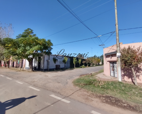 PROPIEDAD CON LOCAL COMERCIAL EN CUCULLÚ - Cód. LBR142CAS/C 