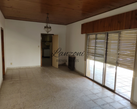 EXCEPCIONAL INMUEBLE A LA VENTA- Cód.LBR57CAS 