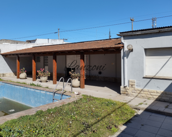 EXCEPCIONAL INMUEBLE A LA VENTA- Cód.LBR57CAS 