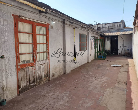 IMPORTANTE LOCAL COMERCIAL EN PLENO CENTRO DE NUESTRA CIUDAD - Cód. LBR150LOC 