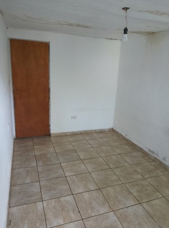 IMPORTANTE CASA CON LOCAL